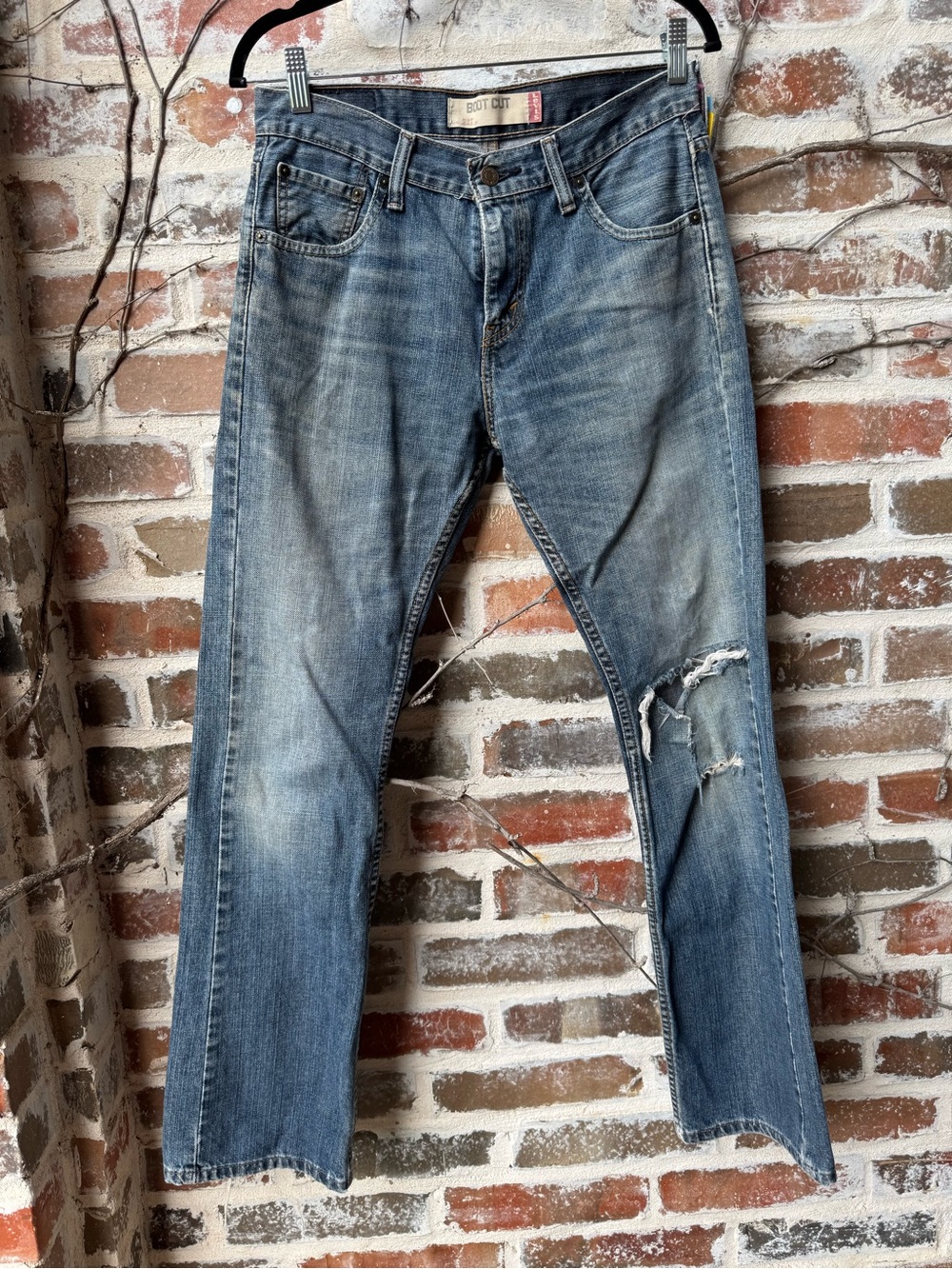 Y2K Vintage Levi’s 527 Slim Bootcut Distressed Medium Wash Jeans 30x32